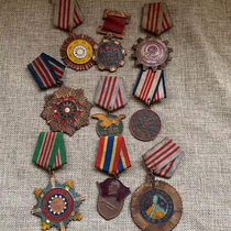 Republic of China medal iron medal war commemorative medal film and television props octagonal double flag medal armband badge badge