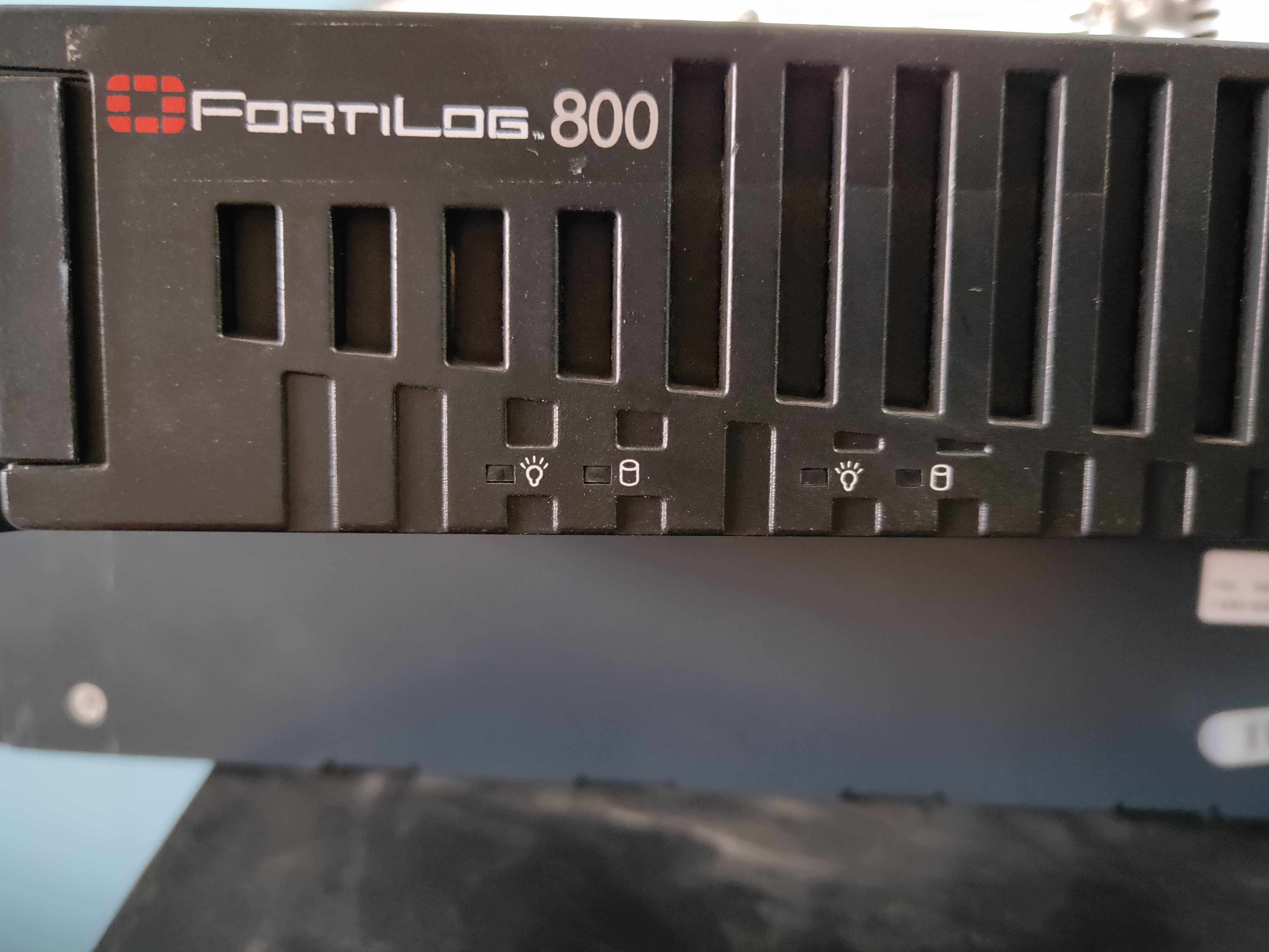 The Flying Tower Traditional Firewall FortiLog-800-800