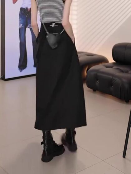 夏季韩版黑色半身裙女2025新款时尚高腰显瘦设计感A字休闲中长裙