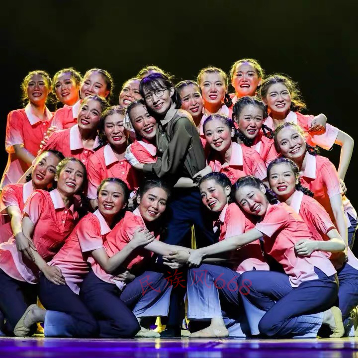 Modern Dance Costumes My Mother Is Named Gui Mei Stage Performance Costumes Teacher's Day Praising Teachers Drama Performance Costumes Modern Dance Costumes My Mother Is Named Gui Mei Stage Performance Costumes Teacher's Day Praising Teachers Drama Performance Costumes