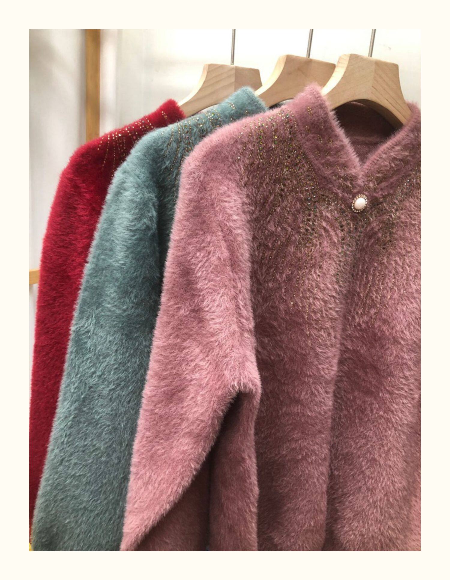 Очень большой демисезонный бархатный базовый приятный телу свитер, большой размер, увеличенная толщина, высокий воротник, для среднего возраста, свободный крой            