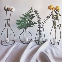 Arctic heart ins Nordic Wrought iron vase Simple creative flower arrangement Flower vase Dried flowers flower bottle Home decoration
