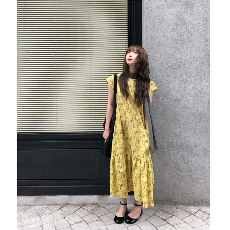 Placeorder Retro Yellow Printed Sleeveless Dress for Women, Summer Design, Loose and Slimming Mid-Length Dress