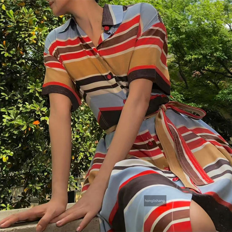 Honglishang European and American Fashion Retro Elegant Casual Chanel-Style Polo Collar Striped Silk Long Dress Honglishang European and American Fashion Retro Elegant Casual Chanel-Style Polo Collar Striped Silk Long Dress