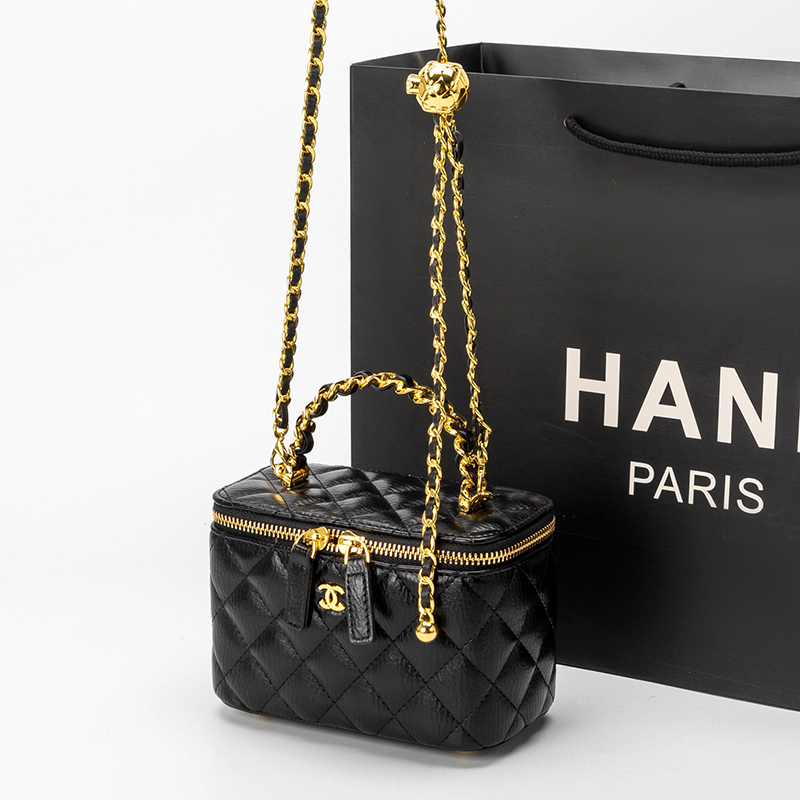 Box Bag, Cosmetic Bag, Lipstick Bag, Women's 2026 New Crossbody Bag, Women's Genuine Leather Chain Bag, Light Luxury Women's Bag Box Bag, Cosmetic Bag, Lipstick Bag, Women's 2026 New Crossbody Bag, Women's Genuine Leather Chain Bag, Light Luxury Women's Bag