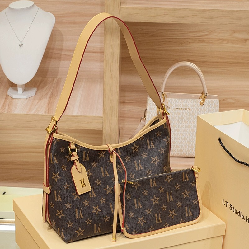 Big Brand Genuine Leather Versatile Tote Bag for Women 2026 New Large Capacity Commuter Bag with a High-End Feel, Single Shoulder Underarm Large Bag
