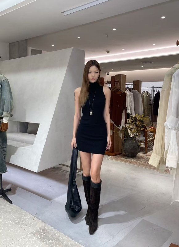 Lq Limciao Solid Color Half-High Collar Knitted Tank Dress, Slim Fit, Slit, Sleeveless, Long Inner Layering Dress