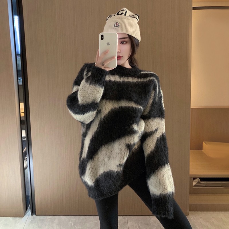 WFYO - mink - ply black and white stripes are fitted with knitting sweater in autumn and winter new lazy and loose niche coat tide