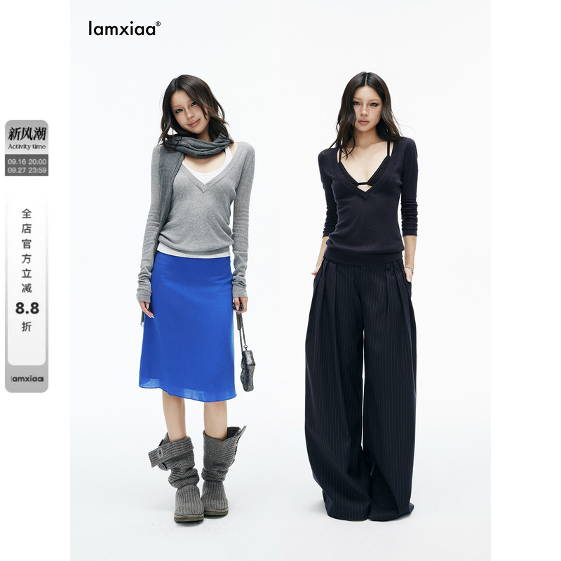 Iamxiaa* Soft and Lazy Textured Knit Deep V-Neck Waist-Cinching Ribbed Trim Slim-Fit Sweater Basic Two-Tone Iamxiaa* Soft and Lazy Textured Knit Deep V-Neck Waist-Cinching Ribbed Trim Slim-Fit Sweater Basic Two-Tone