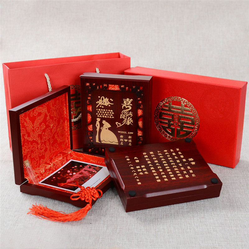 The wedding certificate box treasure is commemorative registration storage certificate collection put ID photo result married couple