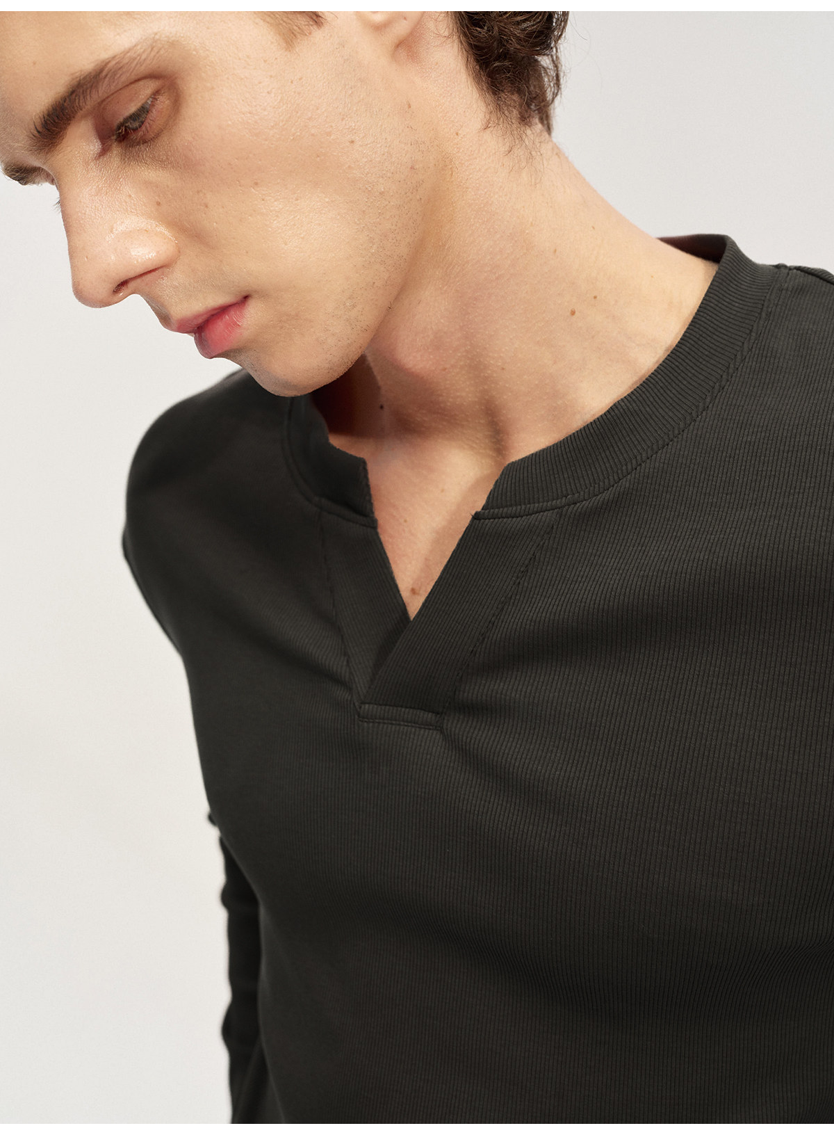 JCAESAR V-Neck Ribbed Knit Long-Sleeve Top