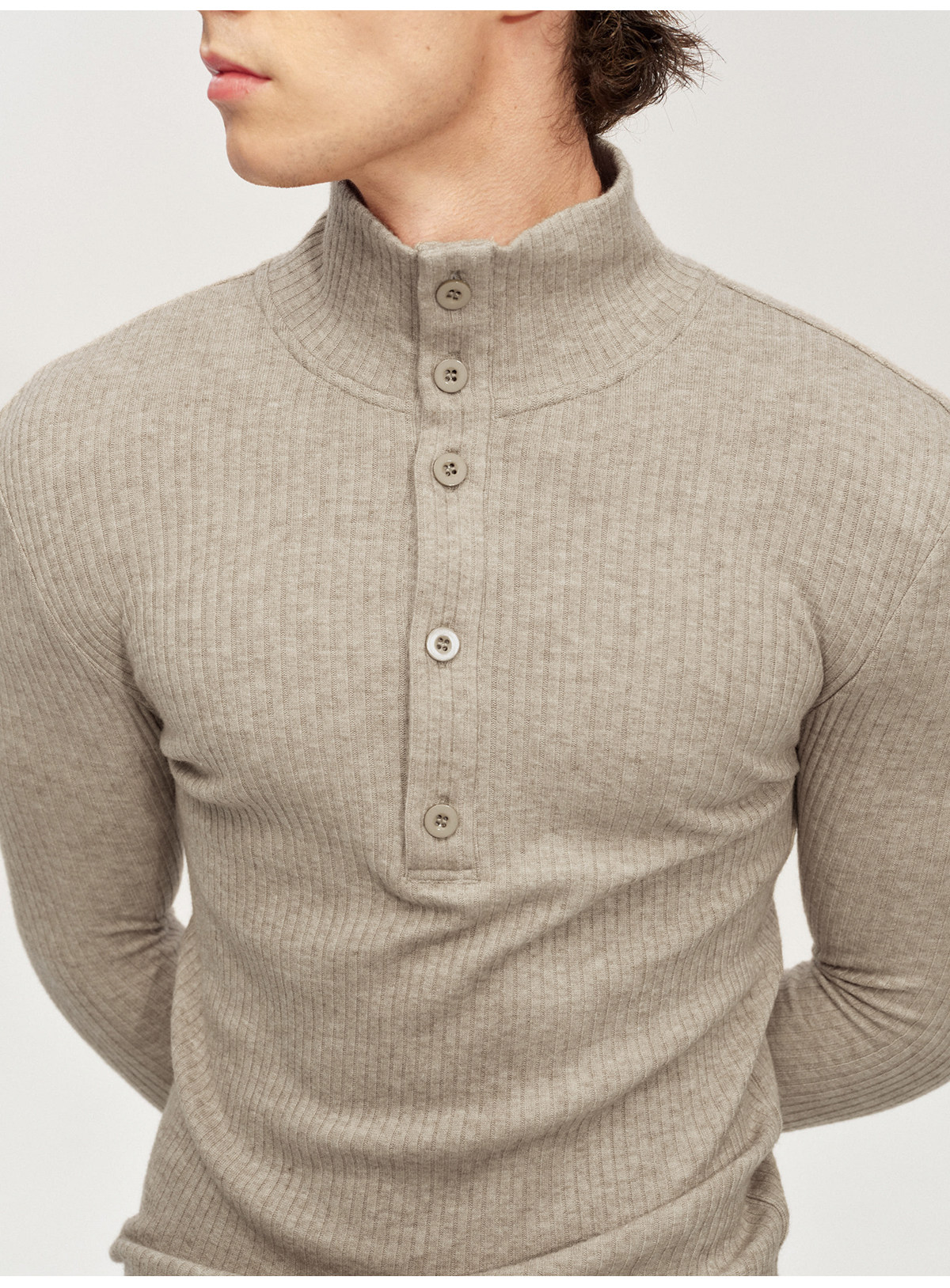 JCAESAR High-Neck Buttoned Slim Sweater