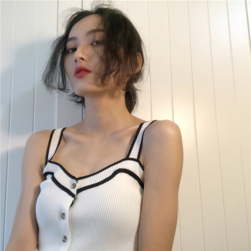 Mùa xuân mới retro Hồng Kông hương vị chic gió 3 màu đan dây đeo khí ngắn phần mỏng giảm béo đàn hồi vest áo vest nữ hàn quốc