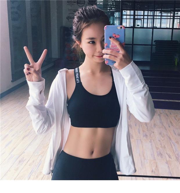 Thời trang Hàn Quốc làm đẹp cho sinh viên thể thao vest mỏng slim thư sling mặc đoạn ngắn mặc áo sơ mi nữ mẫu các kiểu áo vest nữ hàn quốc