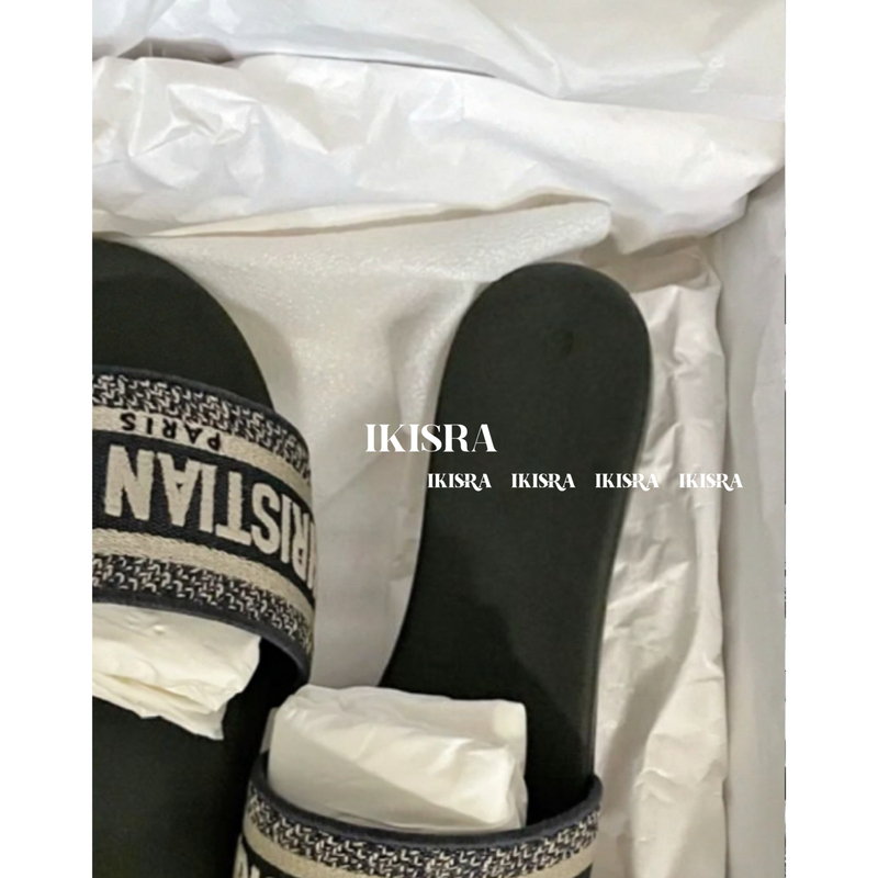 Ikisra 26-2 Export International Order 26 Summer Flat Embroidered Slippers with Strap and Chunky Heel Sandals for Women Ikisra 26-2 Export International Order 26 Summer Flat Embroidered Slippers with Strap and Chunky Heel Sandals for Women