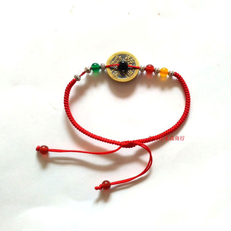 Phục hồi chức năng, năm sinh, dây đỏ, năm yếu tố, năm dòng, năm trung chuyển, linh hồn ác, may mắn, chống nhỏ, nam và nữ, vòng chân lắc chân vàng pnj