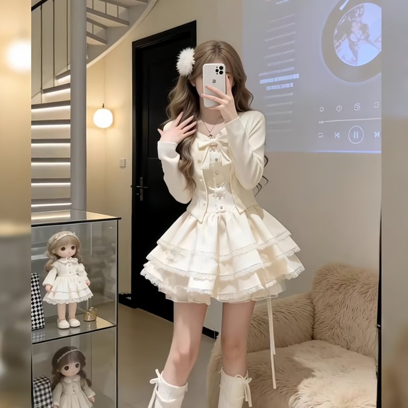 Unique and Super Stylish Sweet and Elegant Slim-Fit Cardigan and Puffy Dress Women's Fashion 2026 Spring New Age-Reducing Outfit