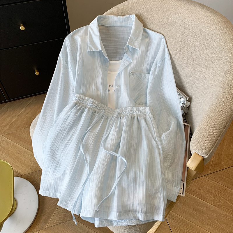 A Complete Set of Stunning Summer Outfits for Petite People, 2026 Summer Long-Sleeved Sun-Protective Shirt, Vest, and Shorts Three-Piece Trendy Set