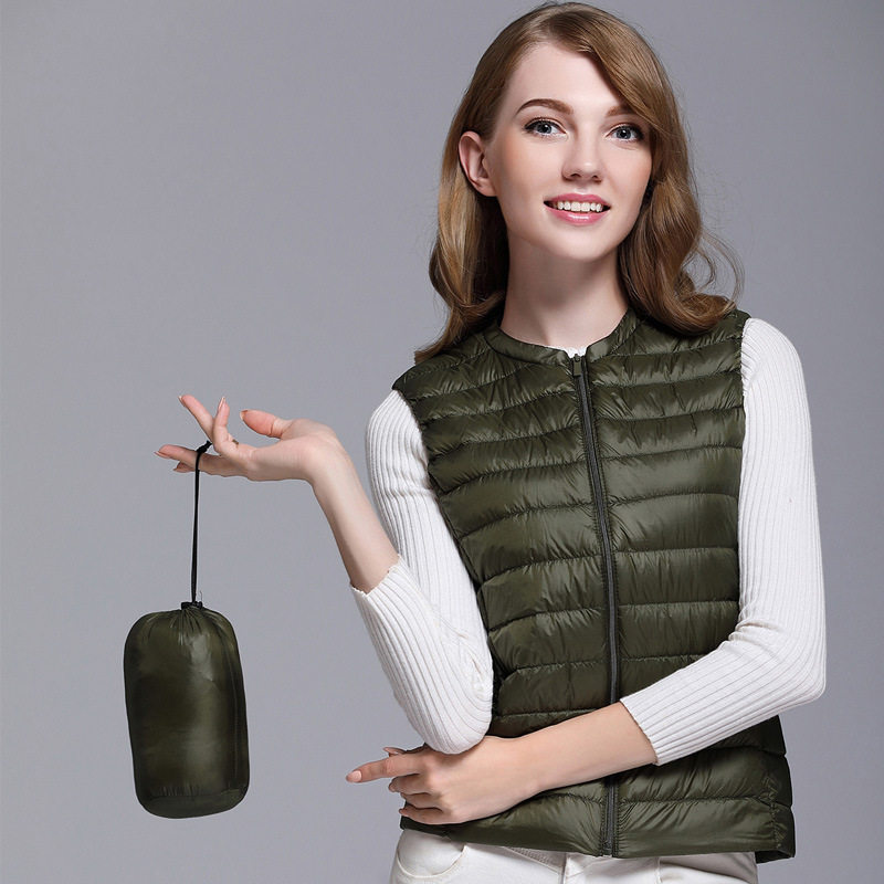 Uniql collarless down vest women's short and thin 2022 new winter waistcoat wear autumn and winter slim vest thin