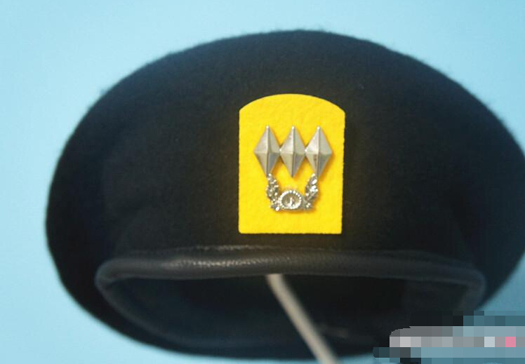 The descendants of the outdoor tactical sun with the same beret hair nickname hat with hat emblem Song Joong Ki Yin Mingzhu the same fan hat