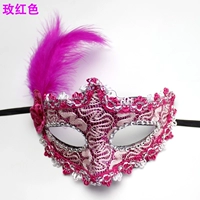 Роза красная