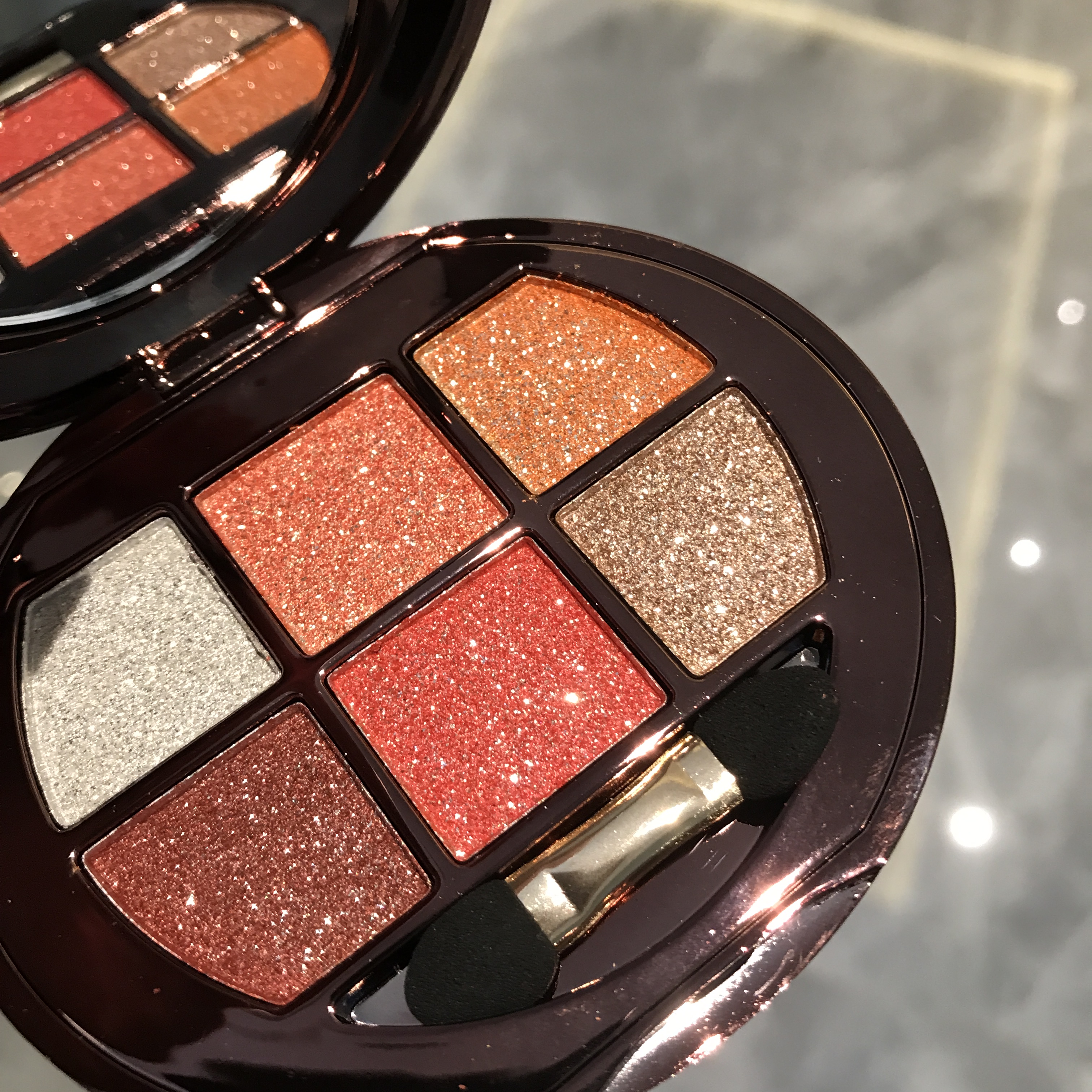 Winnie the Pooh eyeshadow sparkling glitter powder eye flagship store official brand sequin pearl eyeshadow palette 2022