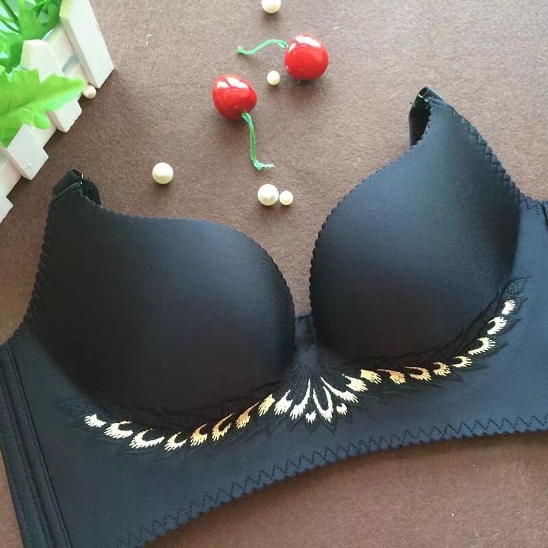 Small-Breasted Women's Glossy Leopard Print Bra, Push-Up, Seamless, Breathable, Comfortable, Side Breast Collection, Anti-Sagging, Wire-Free Bra Small-Breasted Women's Glossy Leopard Print Bra, Push-Up, Seamless, Breathable, Comfortable, Side Breast Collection, Anti-Sagging, Wire-Free Bra