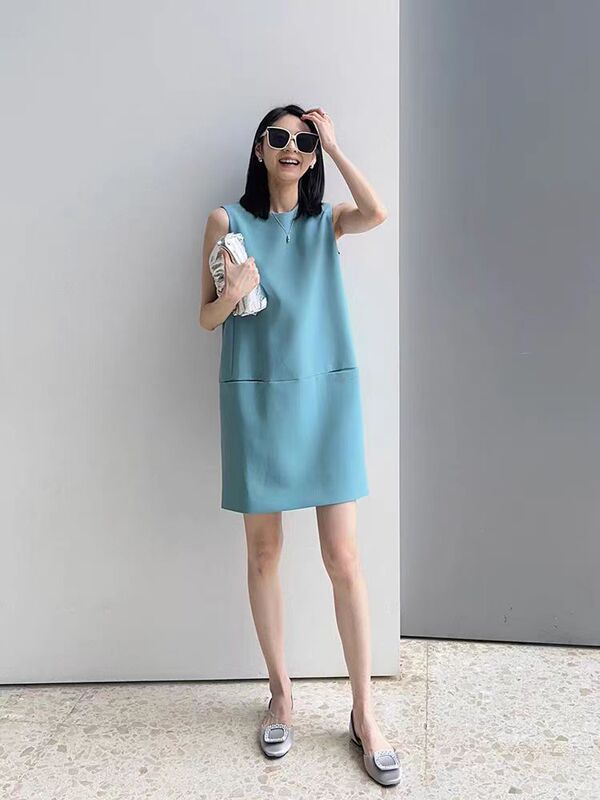 French-Style Sleeveless Tank Dress, High-End, Slim-Fitting, Solid Color, Summer Loose, Slimming, Fashionable, Retro Dress for Women
