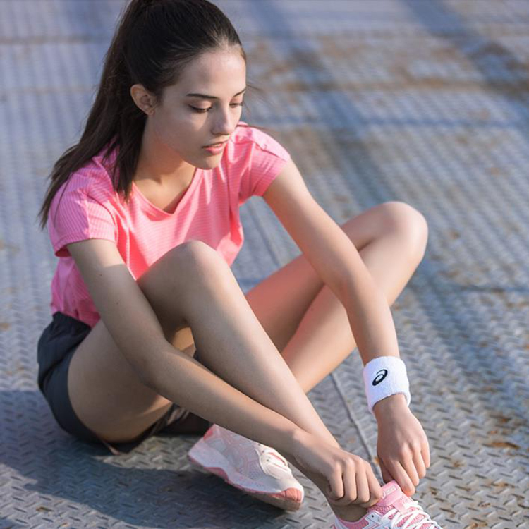 适合女生的跑鞋,颜值与实力并存