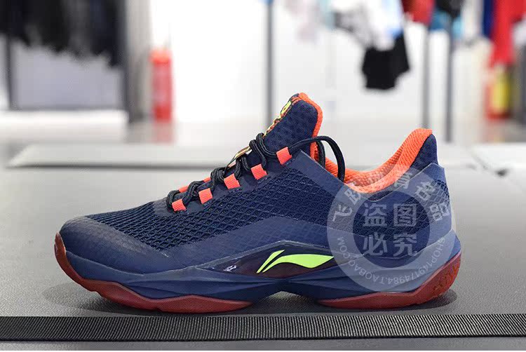 Giày cầu lông Li Ning nam 2018 mùa thu mới bóng trước siêu nhẹ chống trượt mang giày tập cầu lông AYTN039 giày sneaker nam trắng