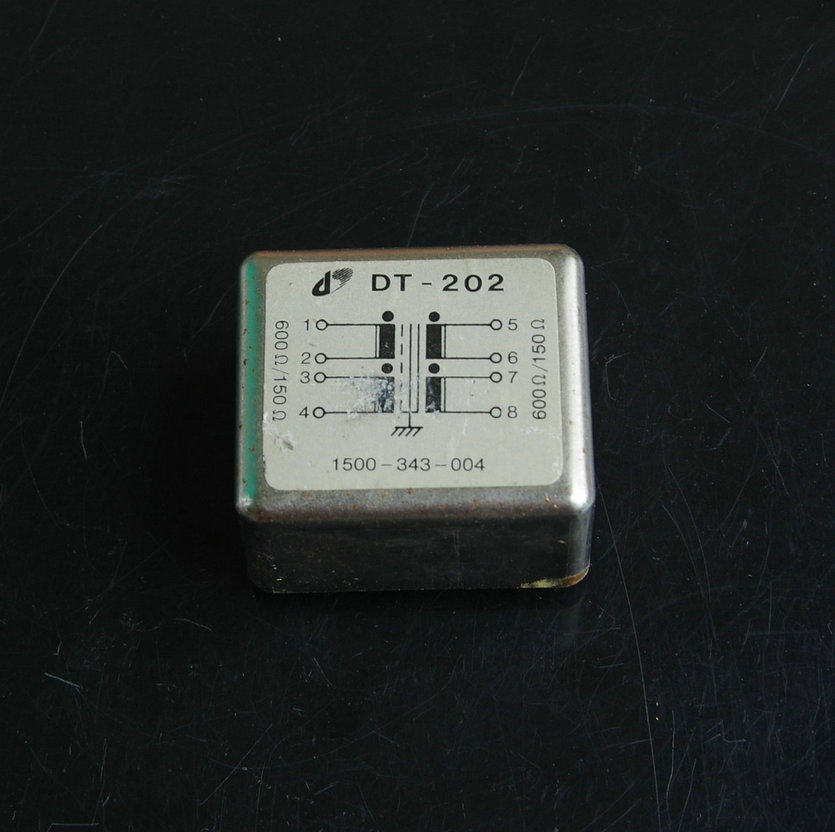 Nihon Kohden 600 150:600 150 Input cattle isolation transformer DT-202