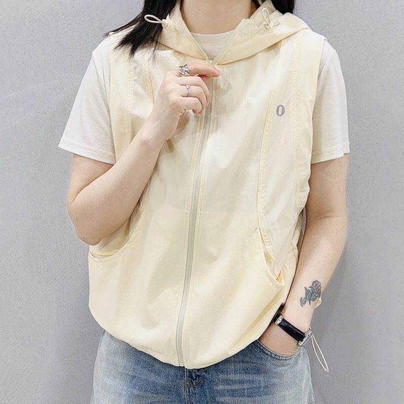 Summer New Model O-Label Lightweight Quick-Dry Hooded Vest for Women, with Drawstring Hem and Zipper, Sleeveless Cardigan Vest Jacket Summer New Model O-Label Lightweight Quick-Dry Hooded Vest for Women, with Drawstring Hem and Zipper, Sleeveless Cardigan Vest Jacket