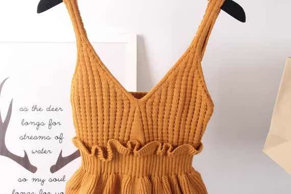 2018 thu đông nhỏ tươi xù đan áo len nữ nhỏ sling ngắn áo len ngắn vest không tay gile vest nữ