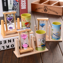 Birthday graduation season gifts for male and female teachers and classmates cute cartoon color rotating hourglass pen holder cartoon pattern