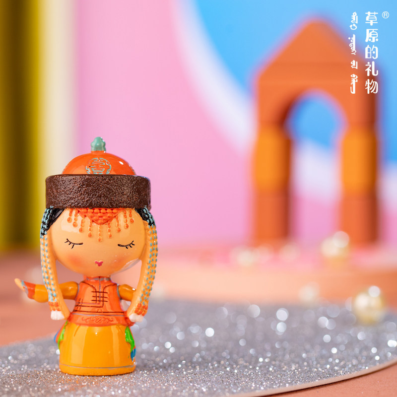 Prairie Gift Creation Mongolia Tur-Tote Dance Doll Features Table Top Gift Orange Man