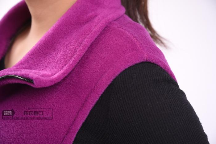 Kích thước lớn mẹ tải vest lông cừu trung niên phụ nữ mùa xuân và mùa thu bắt áo kiểu tuổi 60