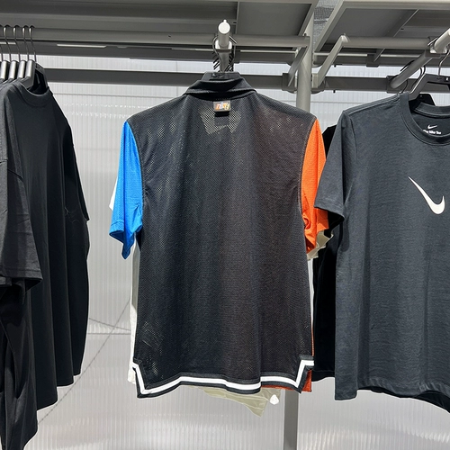 Мужская осенняя сетчатая дышащая футболка одинакового цвета с короткими рукавами и лацканами Nike IH9267-010