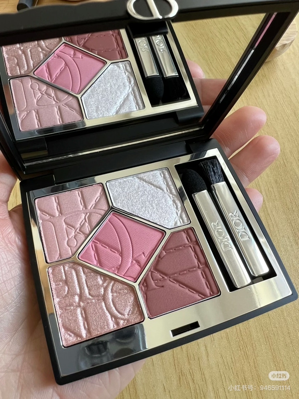 In-Stock Dior 25Th Summer Limited Edition Quilted Leather Five-Color Eyeshadow 557647671857 Korean Duty-Free Authentic Product