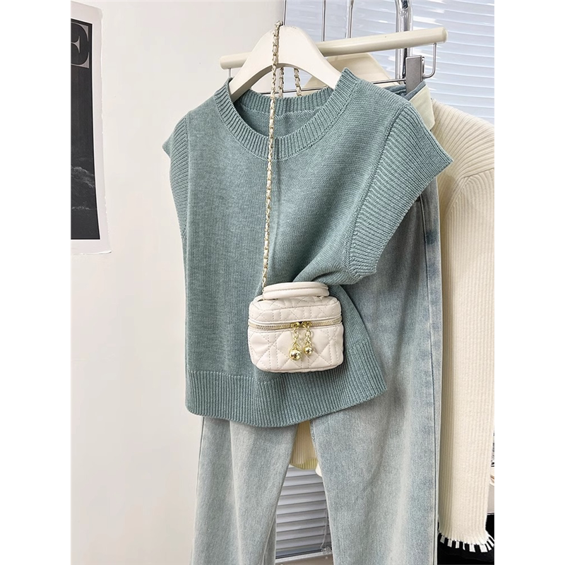 Gray-Blue Sleeveless Knit Top for Women, Short-Sleeved, Spring/Summer, Unique Design, Niche Style, Small Flutter-Sleeve T-Shirt Top