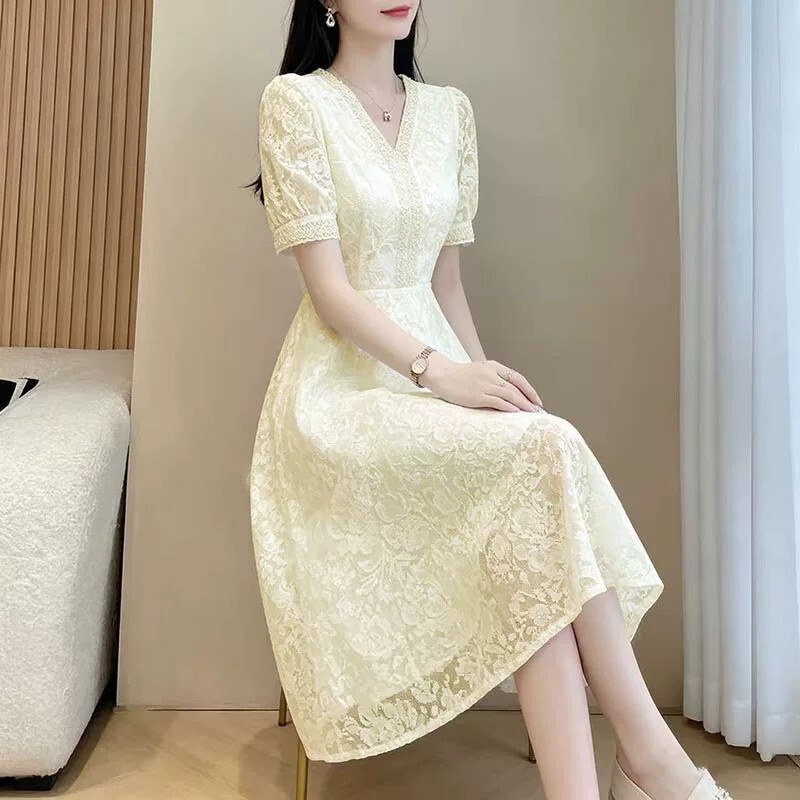 High-End Lace Dress for Petite Women, 2026 Summer New Fashion Beaded Mid-Length Waist-Cinching A-Line Dress