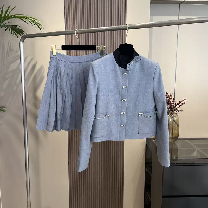 Jo Ellison/26 Spring New Style Little Chanel Bow Short Jacket Pleated Skirt Fashion Suit for Women