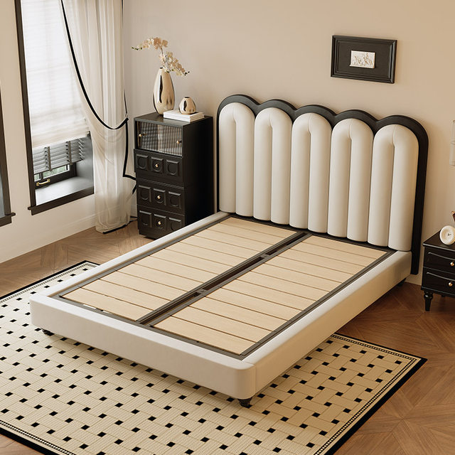 ຕຽງນອນຫນັງຝຣັ່ງ retro ແຂງໄມ້ແບບ retro ຕຽງສູງກັບຄືນໄປບ່ອນທີ່ທັນສະໄຫມຕົ້ນສະບັບງ່າຍດາຍຫ້ອງນອນ King bed 1.8m double bed