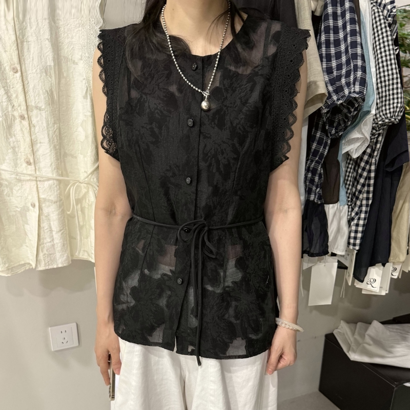 Simple Style Lace Jacquard Shirt for Women, Sleeveless, Loose Fit, Slimming, Waist-Tie Design, Light Luxury Top, Summer 2026