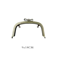 Изогнутый, 9×18см