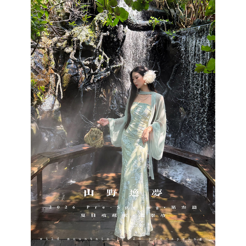 Shan Ye Yimeng's "Emerald Coldness" Chinese-Style Embroidered Dress, Women's Long Dress, Strapless, Elegant, Romantic, Vacation Style