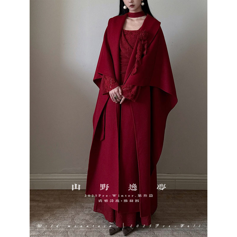 Mountain Wild Dream Autumn and Winter Elegant Red Winter Dress Woolen Christmas Cape Coat Date Light Luxury Annual Party