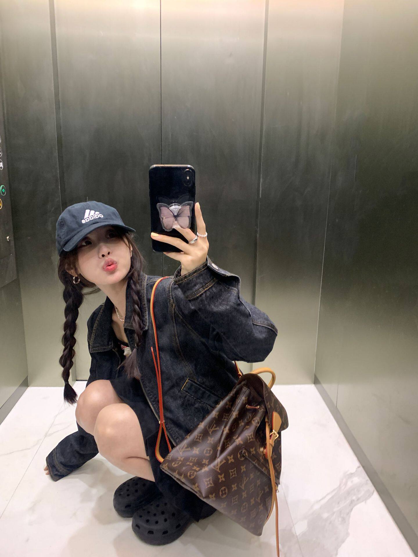十三柒Yikes