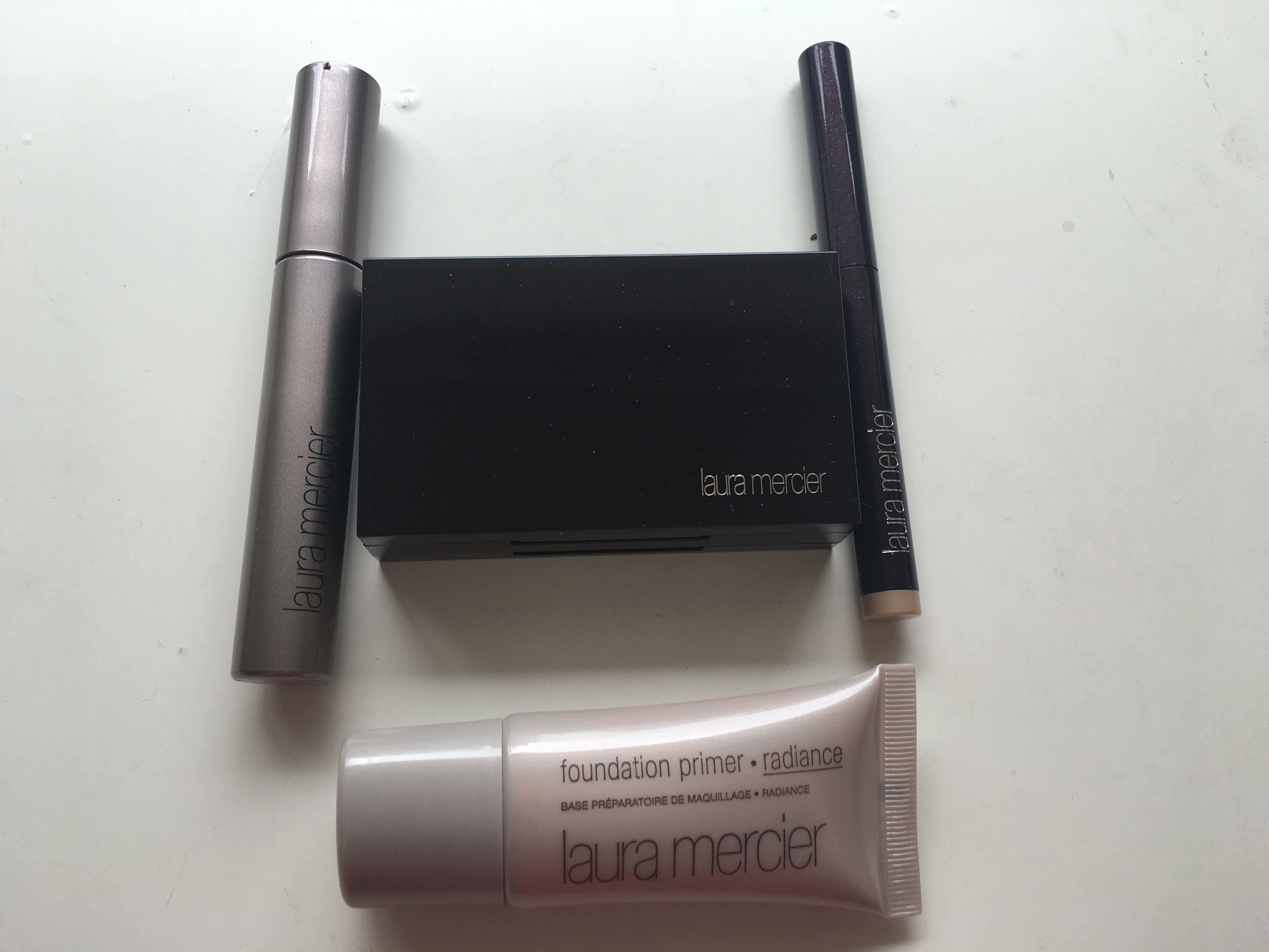 Spot · Bộ trang điểm Mega Laura Mercier Bộ trang điểm khỏa thân tự nhiên - Bộ trang điểm kem nền maybelline superstay 24h