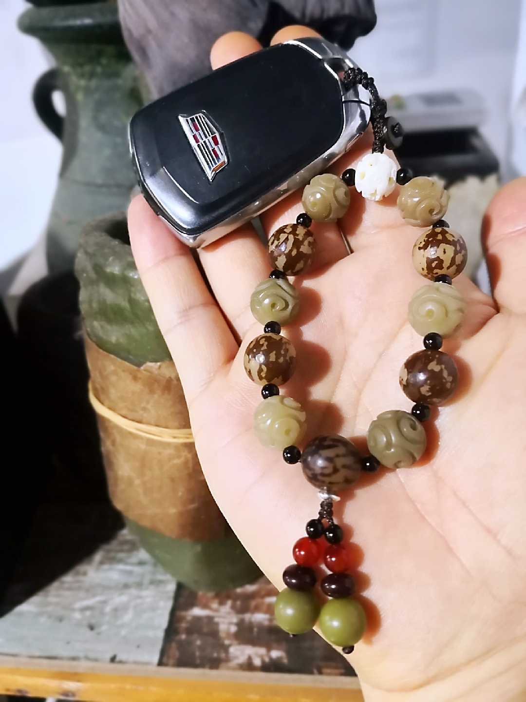Bodhi child key pendant jade bodhi carved auspicious cloud bodhi root cow bone agate pendant bag mobile phone lanyard pendant