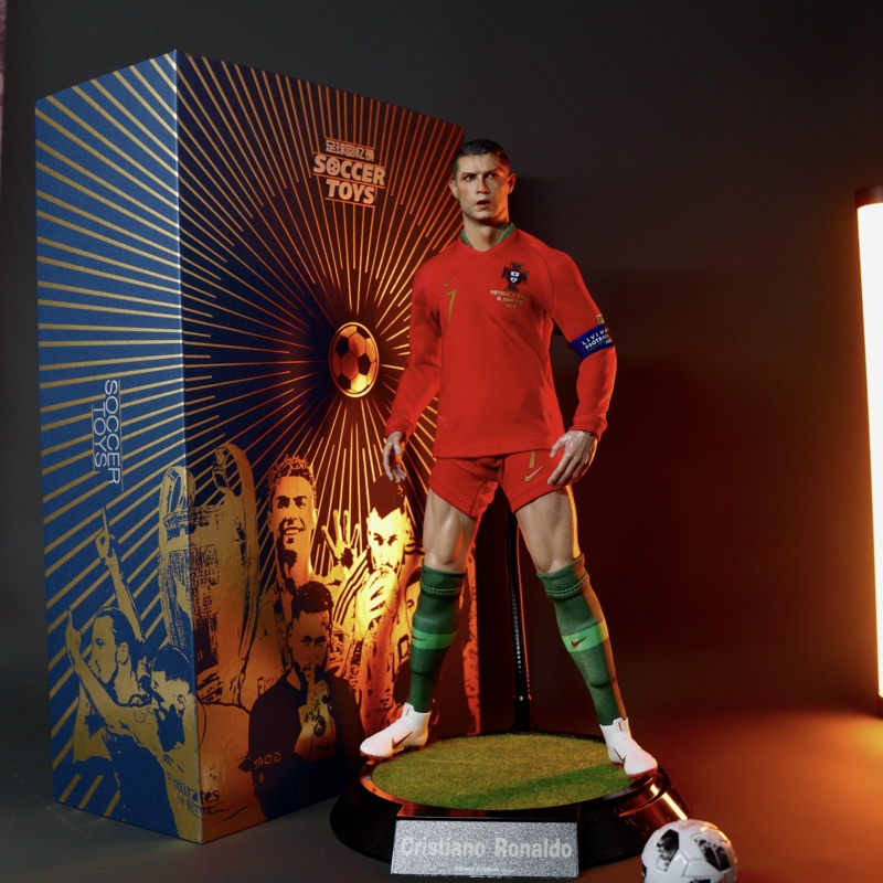 1/6 Cristiano Ronaldo Action Figure - Graceful as a Dove, Graceful as a Dragon, Cristiano Ronaldo Figure, Cristiano Ronaldo Head Sculpt, Football Memories 1/6 Cristiano Ronaldo Action Figure - Graceful as a Dove, Graceful as a Dragon, Cristiano Ronaldo Figure, Cristiano Ronaldo Head Sculpt, Football Memories